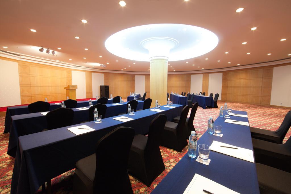 Seogwipo Kal Hotel Exterior foto Meeting room