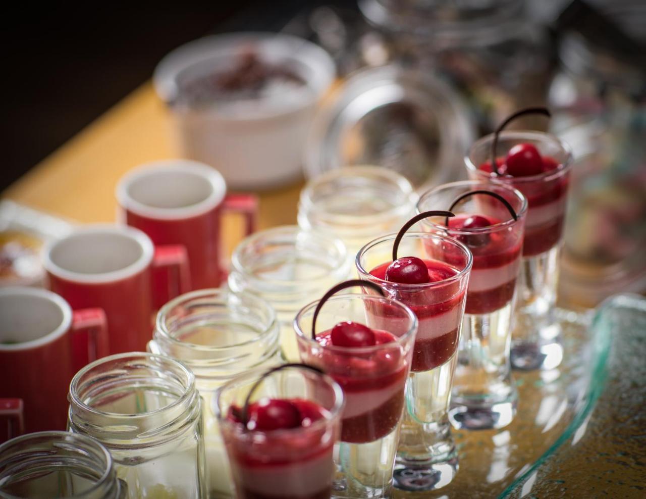 Seogwipo Kal Hotel Exterior foto A dessert prepared with agar